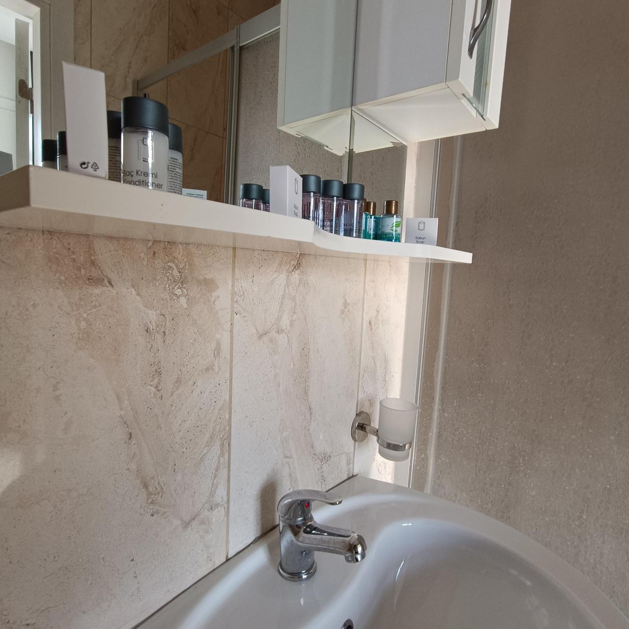 Efzen Hotel Istanbul Luaran gambar